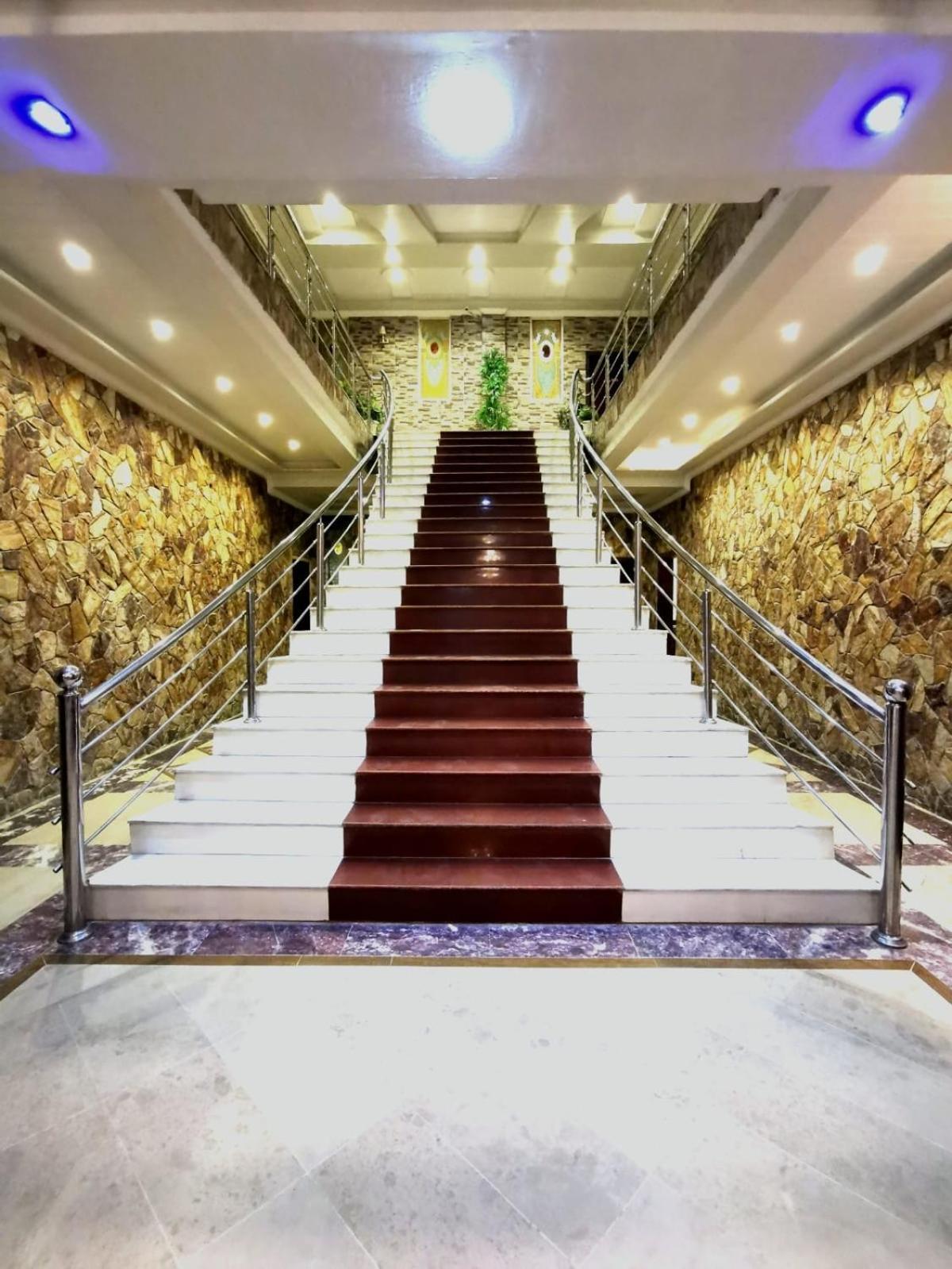 Triple One Hotel Suites Abbottabad Exteriér fotografie